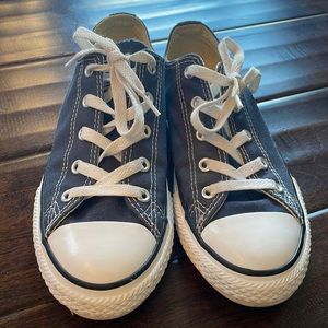 Kids blue Converse 2.5